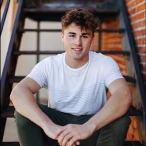 Meet your Posher, Cody